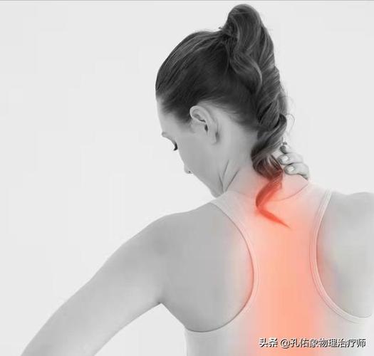 后背,肩胛骨区域疼痛是怎么回事?如何应对?告诉您
