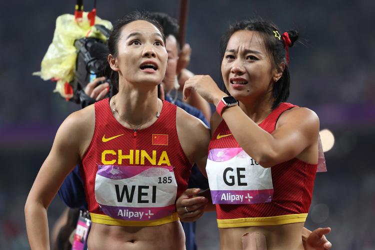 中国日报记者 魏晓昊 摄9月30日,中国选手葛曼棋在比赛中.
