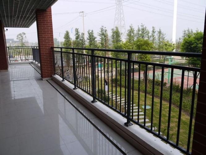 江苏无锡护栏厂家生产批发锌钢喷塑gyb型阳台护栏护窗栏杆