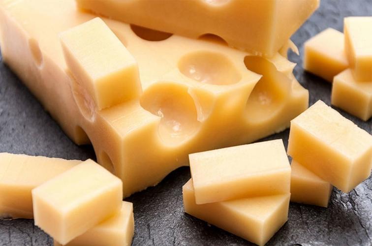 埃曼塔大孔奶酪块卓德埃曼塔尔原制大孔奶酪德国进口zott芝士儿童辅食