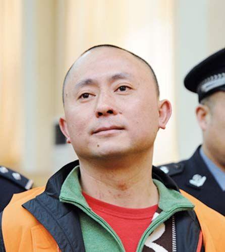 贵州企业家被控涉黑案庭审激烈律师依法无罪辩护三名律师被逐出法庭