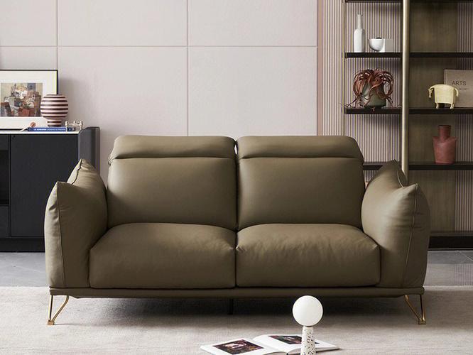 品牌:llyarss 利亚斯这款沙发有单人位和三人位两种款式哦,可以根据你