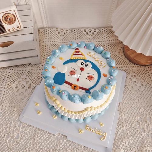 哆啦a梦机器猫蓝胖子手绘6英寸生日蛋糕