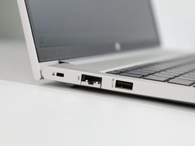 一款高品质军规级认证的专业商务笔记本电脑,尤其在接口和拓展性方面