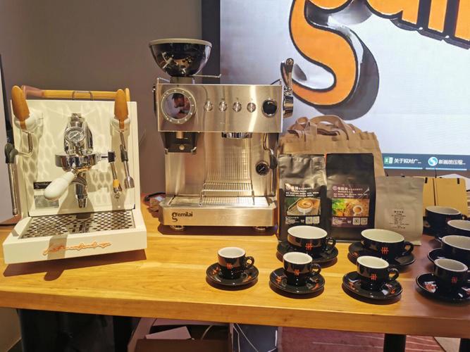 咖啡日记格米莱企鹅咖啡机新品测评会