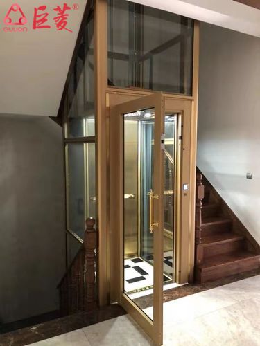别墅电梯开门方式是由什么决定的?
