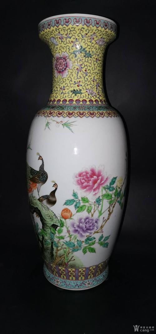 瓷器 现代 日本回流567精品300件粉彩孔雀牡丹富贵花开大赏瓶