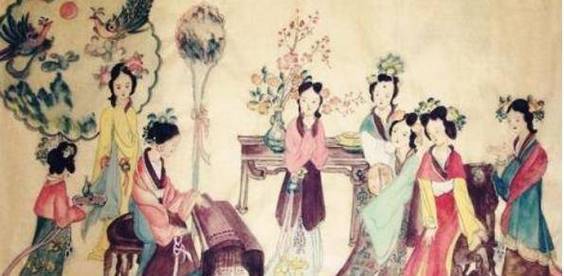 公元前645年,管仲在征得齐桓公的同意后,创办了中国第一所官办妓院,名