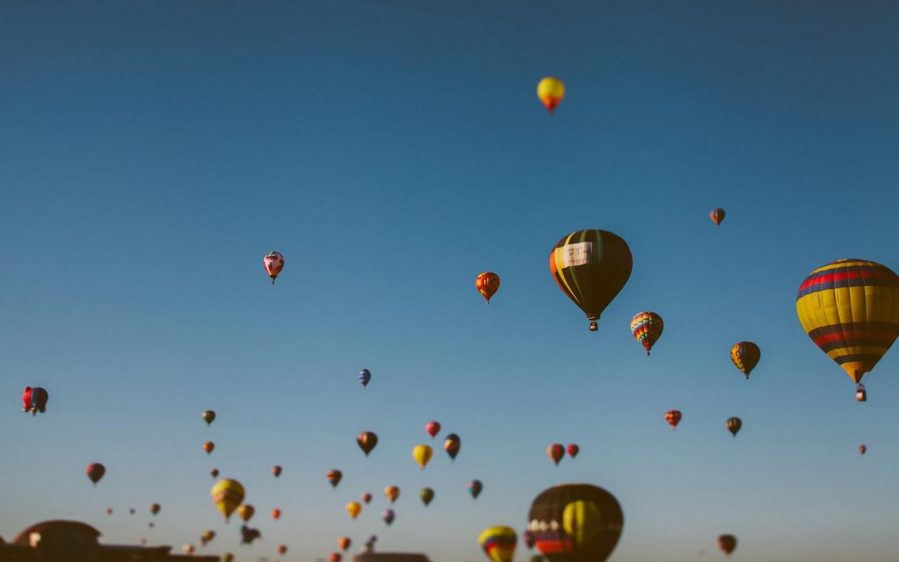 美丽五彩热气球天空飞翔个性高清图片电脑桌面壁纸 第二辑