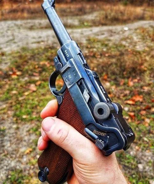 鲁格p08图集二战中最具代表性的手枪之一