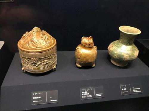 内蒙古博物院一一展品充分介绍了这块土上的各朝代繁衍生息渊源的历史
