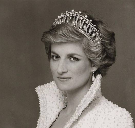 戴安娜王妃,在温网造型全纪录(1981-1995)-第38张图片-绍兴汽车网