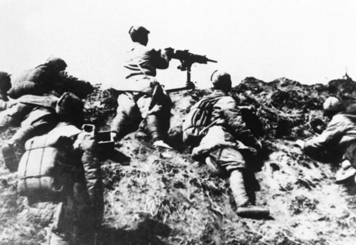 1940年8月,华北的八路军在五千里长的敌后全线发动百团大战,连续紧张