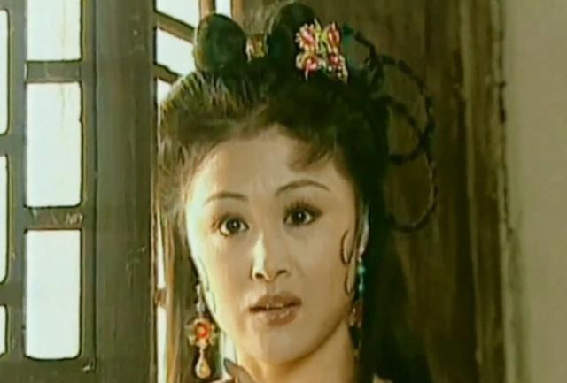 于月仙很漂亮,20年前电视剧《西游记后传》里的陈五真一出场就惊艳