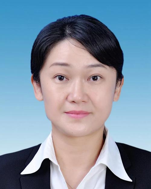 倪雪娇,女,汉族,1990年8月生,大学学历,中共党员,2009年11月参加工作.