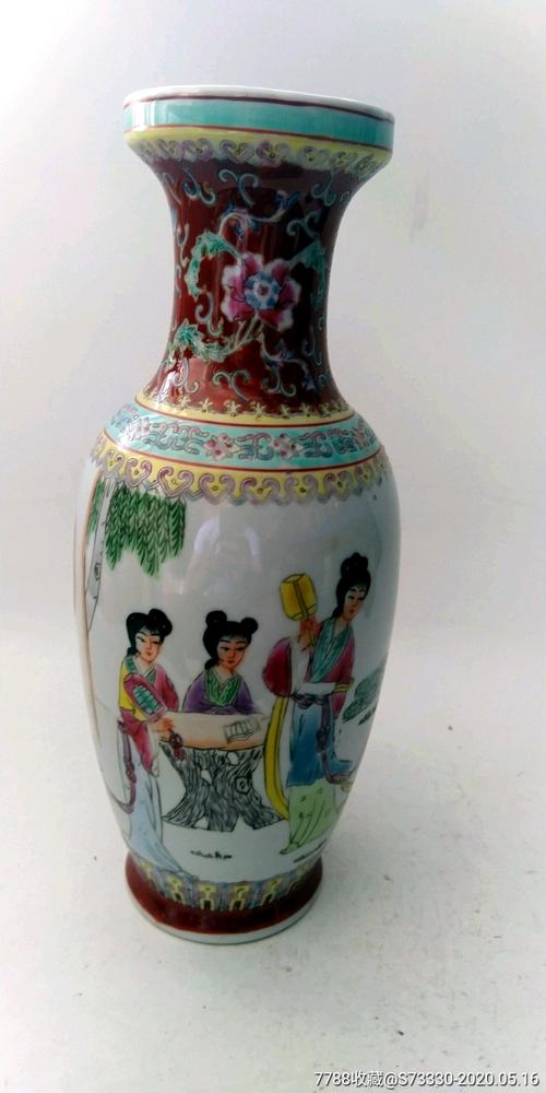 567瓷器70年代左右手绘粉彩侍女花瓶