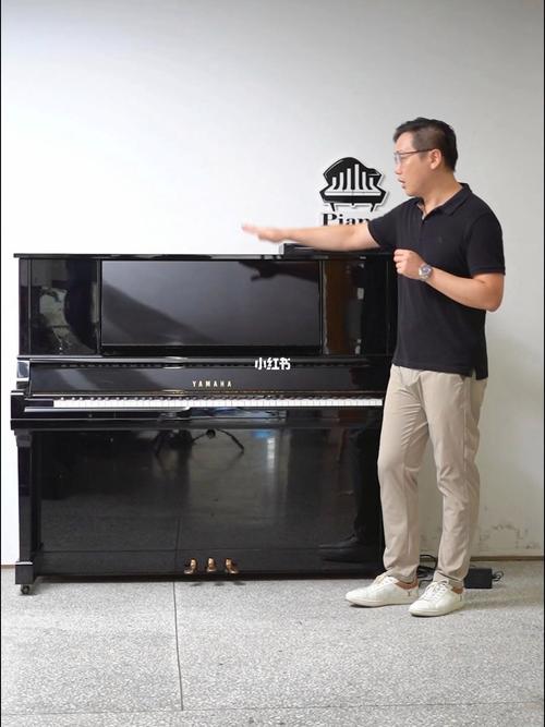 雅马哈ux30a九十年代正米字背架钢琴
