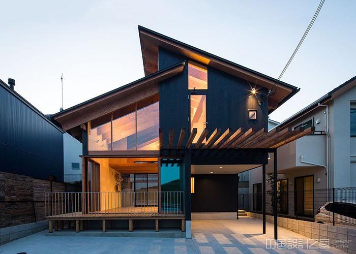这个日本木框架房子看似封闭,其实特别通风