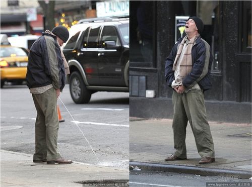 好莱坞影星李察基尔(richard gere)近日竟被拍到在大马路旁直接小便