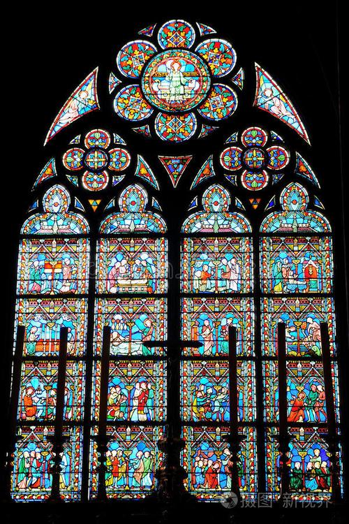 圣母院大教堂彩色玻璃窗