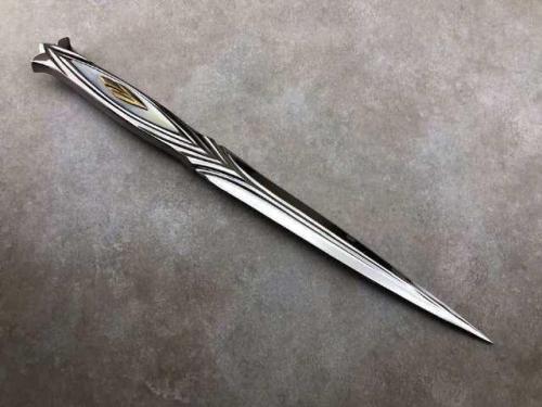 世界上最帅的刀剑 世界上最帅的纸刀怎么折?