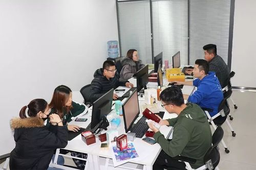 工作室团队对接韩国供应链公司,一手直采,直溯货物源头,为大家提供