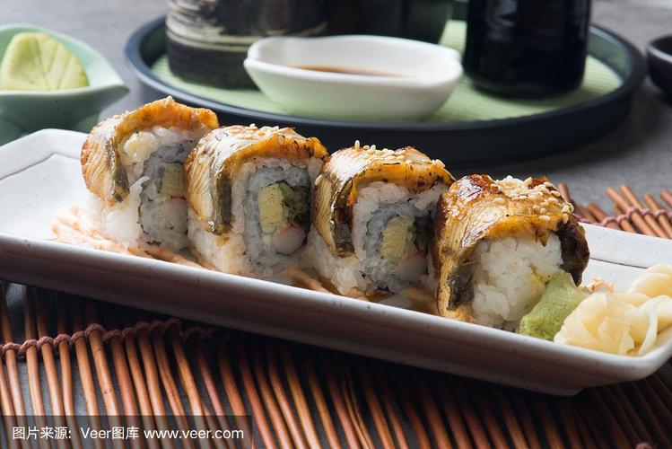 鳗鱼寿司烤日本淡水鳗鱼卷寿司
