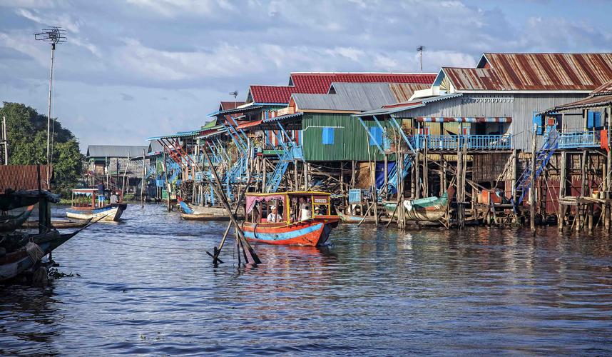 柬埔寨洞里萨湖水上浮村,无国籍人民真实生活实拍