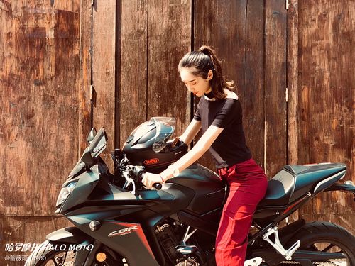 女生骑摩托车体验 适合新手摩托入门推荐