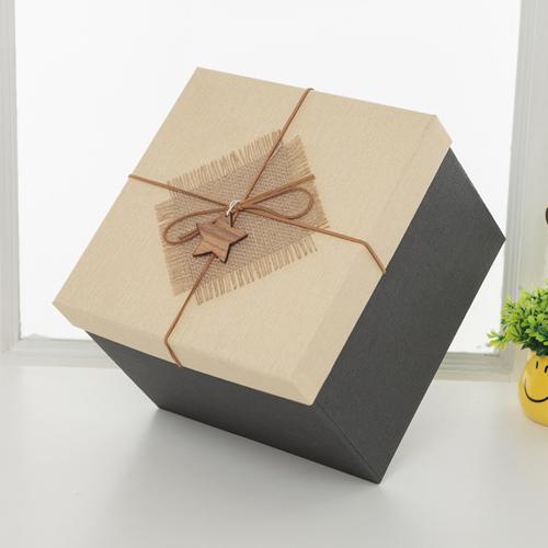 大号正方形礼品盒精美生日礼物盒情人节礼盒复古简约创意包装盒子