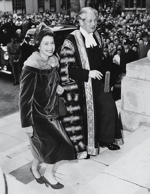 1,温斯顿·丘吉尔(1951-1955)丘吉尔当过两届英国首相,在1951年至1955