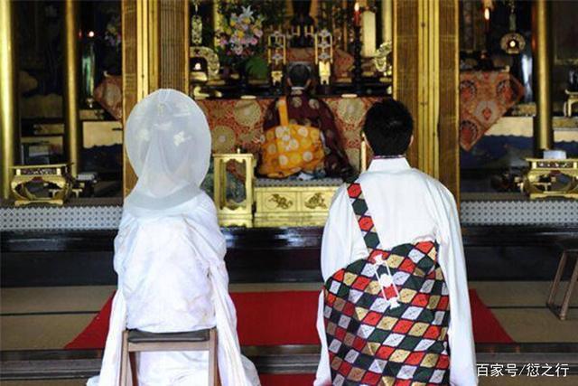 一样的佛教信仰,日本和尚能够娶妻生子,中国和尚却只能念经颂佛