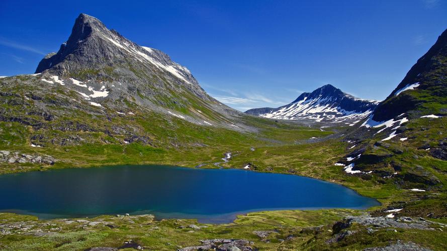 高山 湖水 美丽的挪威风景3840x2160壁纸_4k风景图片高清壁纸_墨鱼
