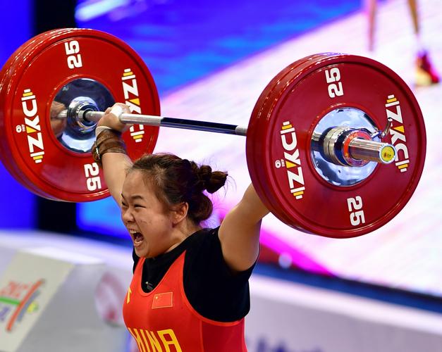 举重——世界杯赛:张旺丽获女子76公斤级挺举,总成绩冠军并创造新世界