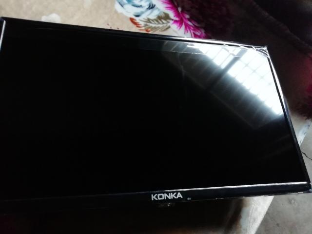康佳(konka)led24e330c 24英寸高清液晶窄边平板电视 支持显示器晒单