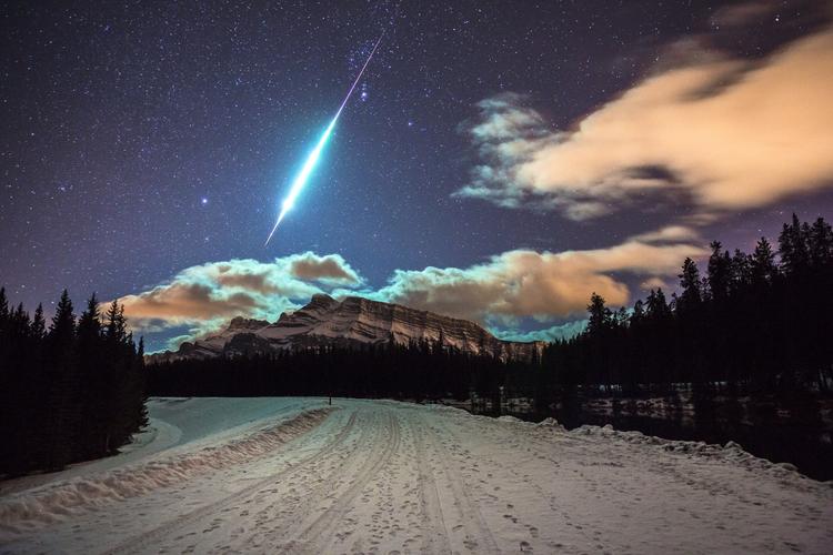 shooting stars,meteorite,snow,comet,壁纸,高清壁纸地点,空间,流星