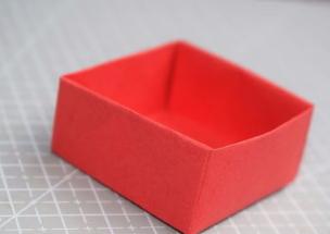 小正方形折纸盒子简单