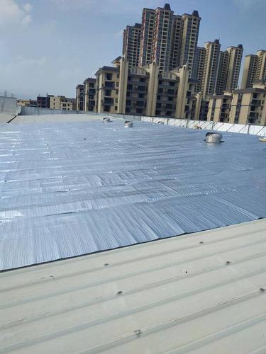 天气太热屋顶工地铁皮房防晒隔热材料 铝膜气泡隔热降温
