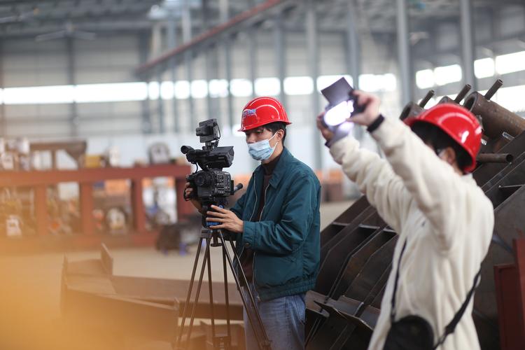 陕西工厂宣传片拍摄技巧,西安光与影企业宣传片拍摄服务(图1)