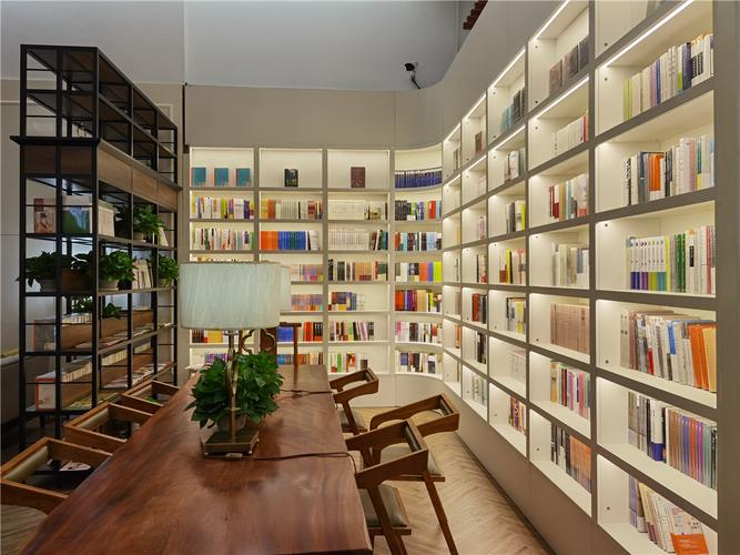 复合宜人的校园书店 幸福幸运的孩子 | 2020中国书店年度致敬之"年度