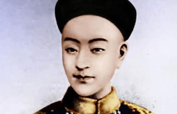 只不过很少有人注意,历代皇帝的长相也都很帅,而清朝的光绪帝便是其中