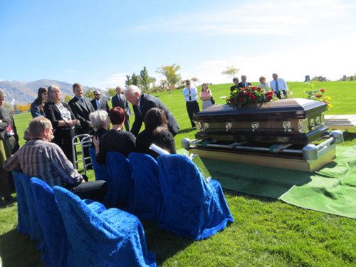 有资格举行国葬的人往往在遗嘱中对葬礼提出要求.