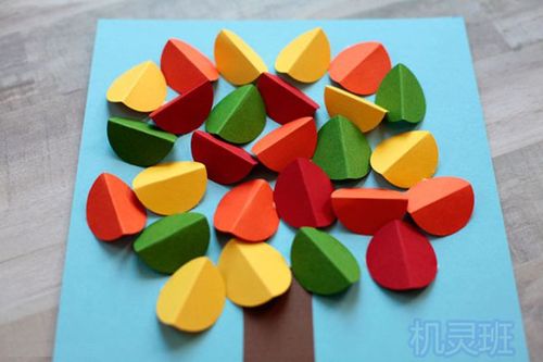 小班简单手工:圆形卡纸拼贴画立体感的秋天大树(步骤图解)
