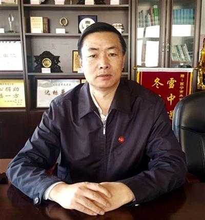 西宁市外侨办主任崔青山争做西宁对外开放的排头兵省第十三次党代会是