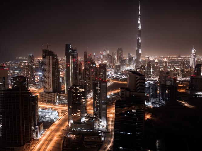 迪拜,城市夜景,高楼林立,灯光,道路 壁纸 - 1600x1200