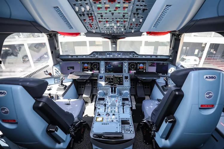 南航a350商务舱座椅南航总共订购了20架空客a350-900客机,其余19架将
