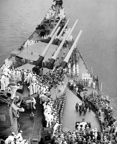 东京湾"密苏里"号战列舰——昭和20年(1945)9月2日