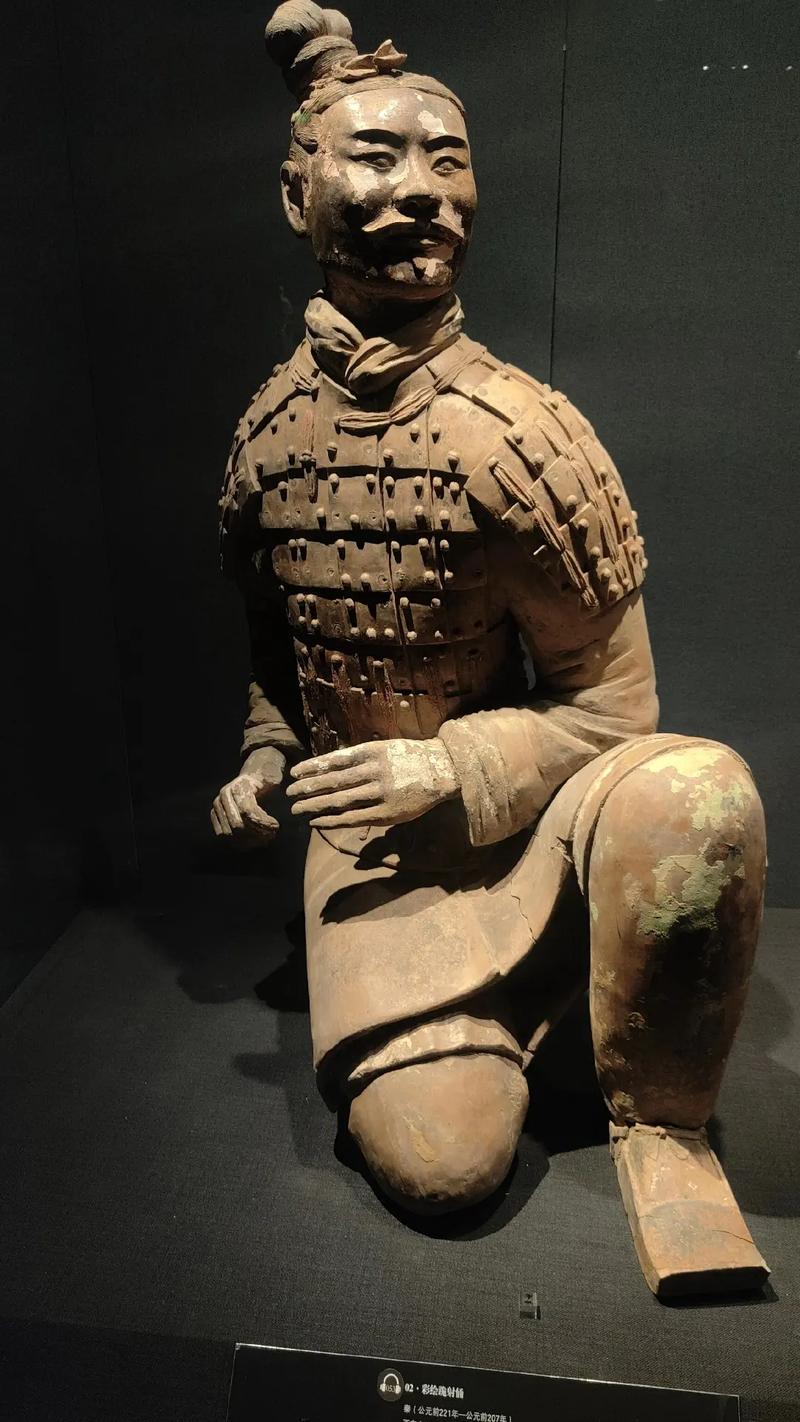 秦始皇陵兵马俑博物馆看到了那尊被称为镇馆之宝的跪射武士俑跪射武士