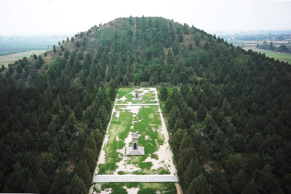 汉代帝王陵墓中规模最大的陵墓被称为中国的金字塔