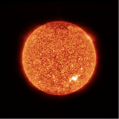 迄今距离太阳最近的照片出炉:太阳表面有着不寻常的"篝火"